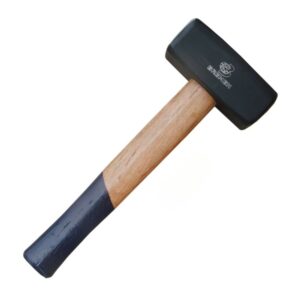 MARRETA QUADRADA COM CABO DEMADEIRA 1.5 KG